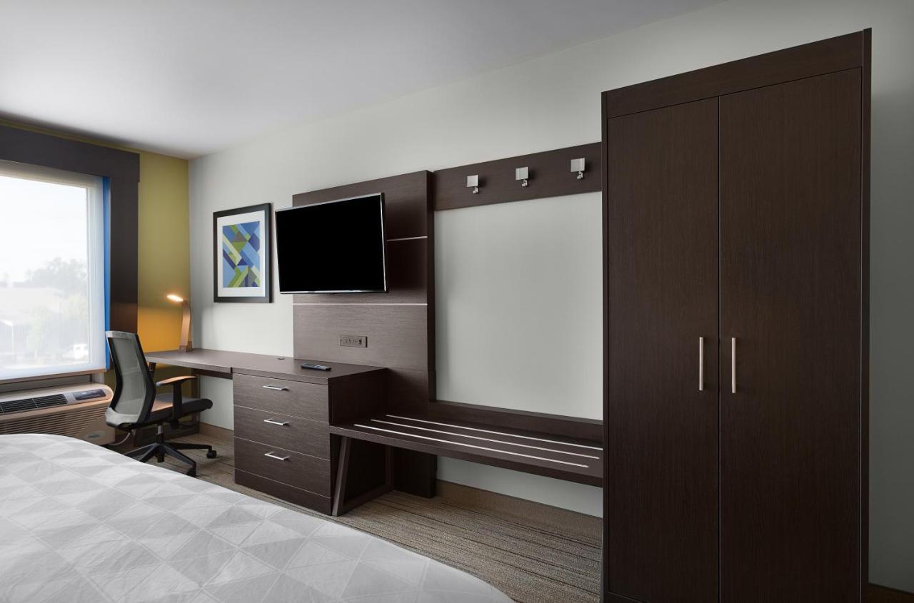 Holiday Inn Express - Lake Park, An Ihg Hotel מראה חיצוני תמונה